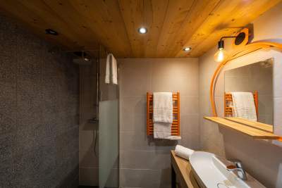 Hotel Base Camp Lodge · Hotel Les 2 Alpes, Isère - salle de bains